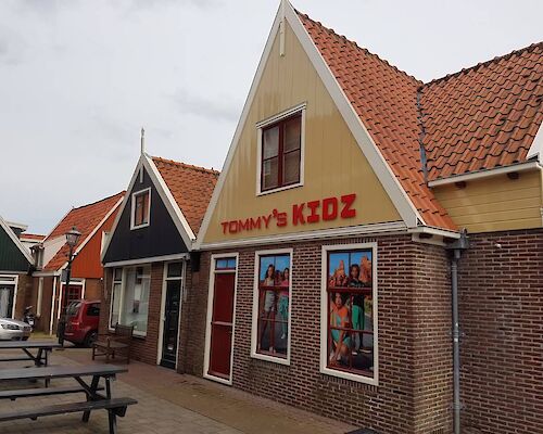 Winkel in Centrum Volendam