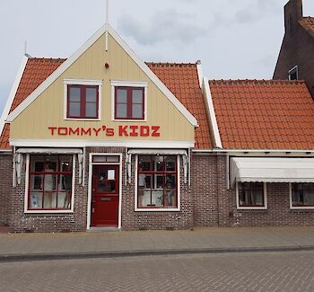 Winkel in Centrum Volendam